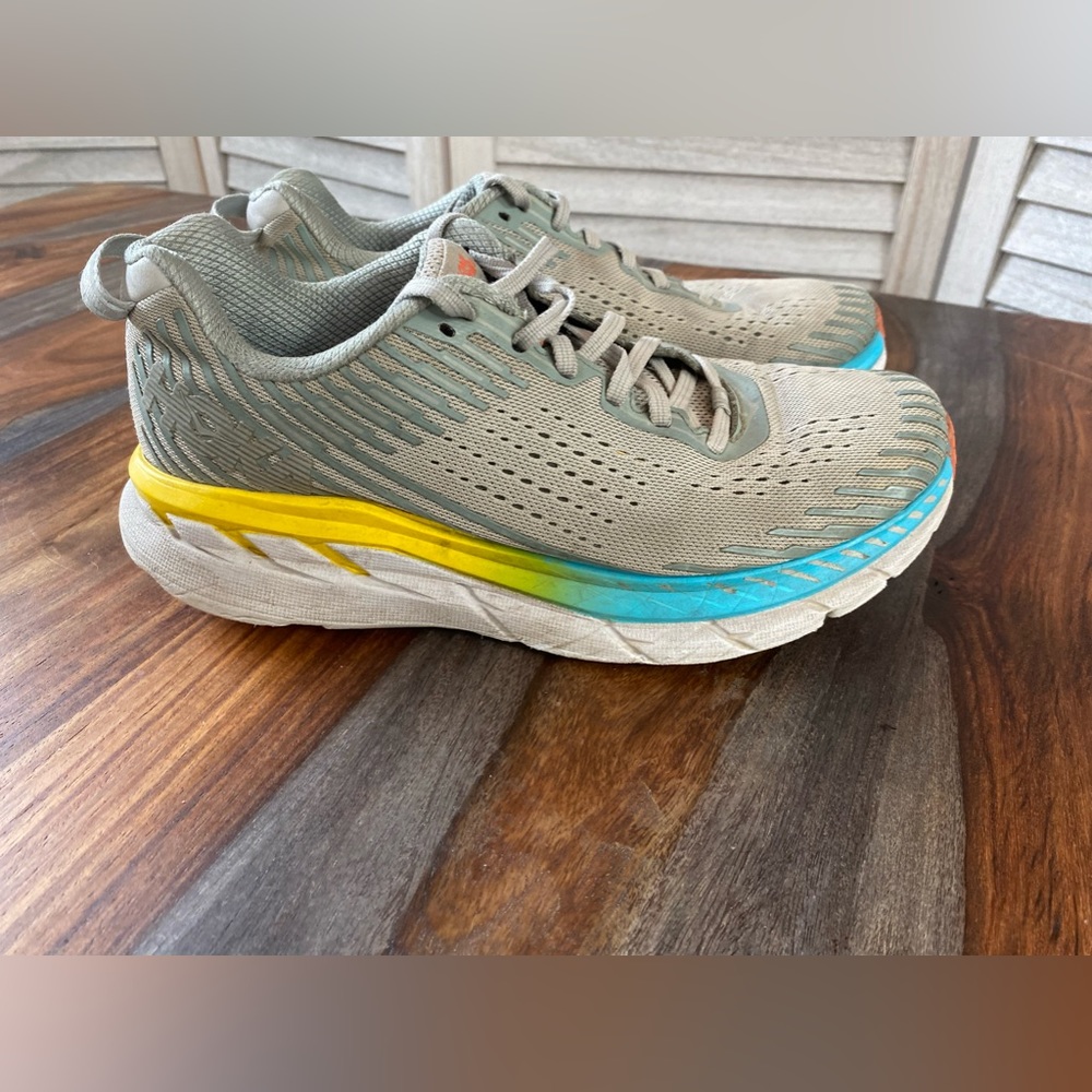 Women’s Hoka Sneakers